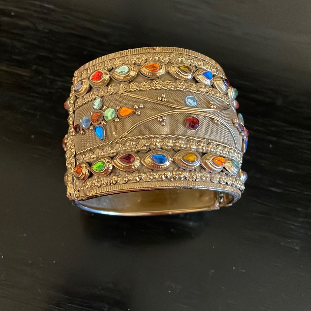 Large open/close Bracelet